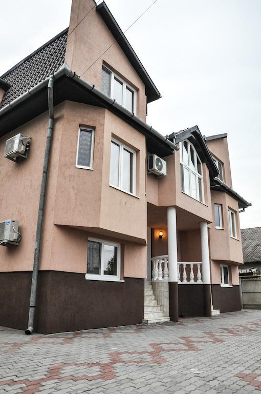 Pensiunea Sangria Arad Kültér fotó